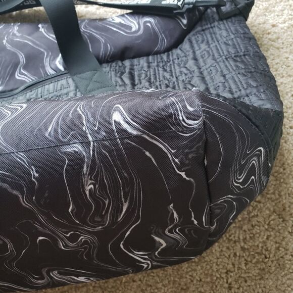 Pink Victoria's Secret Marble Duffle Bag Black GYM yoga Exercise Sports - Picture 3 of 9